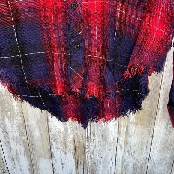 Cloth & Stone Red Plaid Raw Hem Button Up - Picture 2 of 6